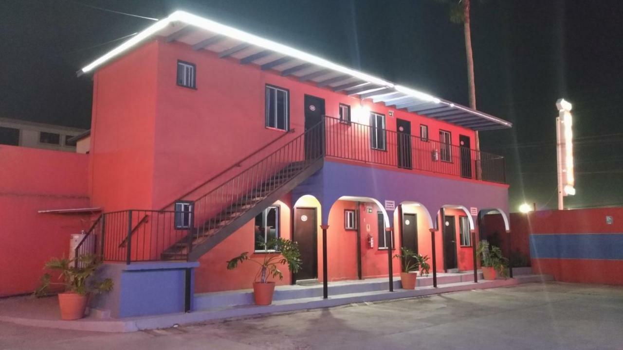 Motel Agora Ensenada Exterior foto