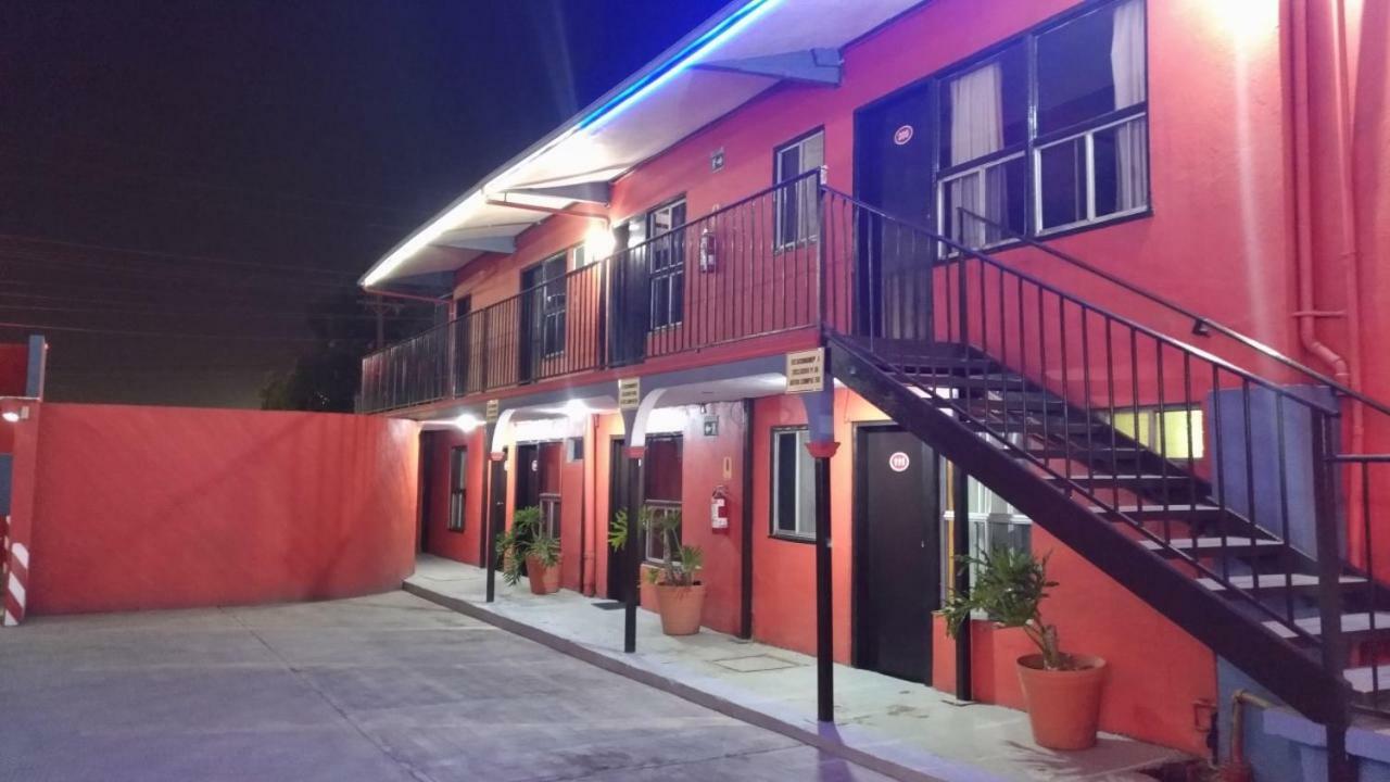 Motel Agora Ensenada Exterior foto
